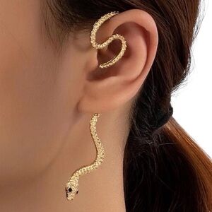 Gold Snake Ear Climber – Snake Cartilage Wrap, Crystal Accents, No Piercing